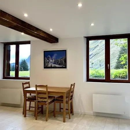 Grand Champagny-le-haut 公寓
